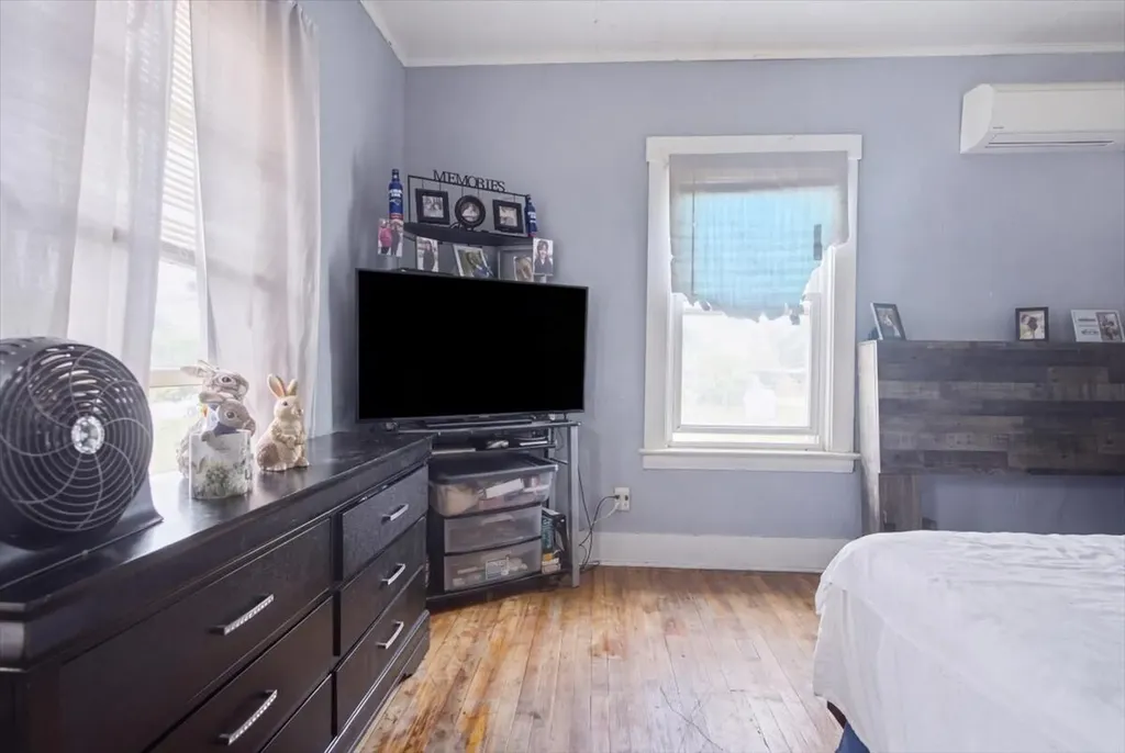 42 Pleasant Street Lewiston ME 04240