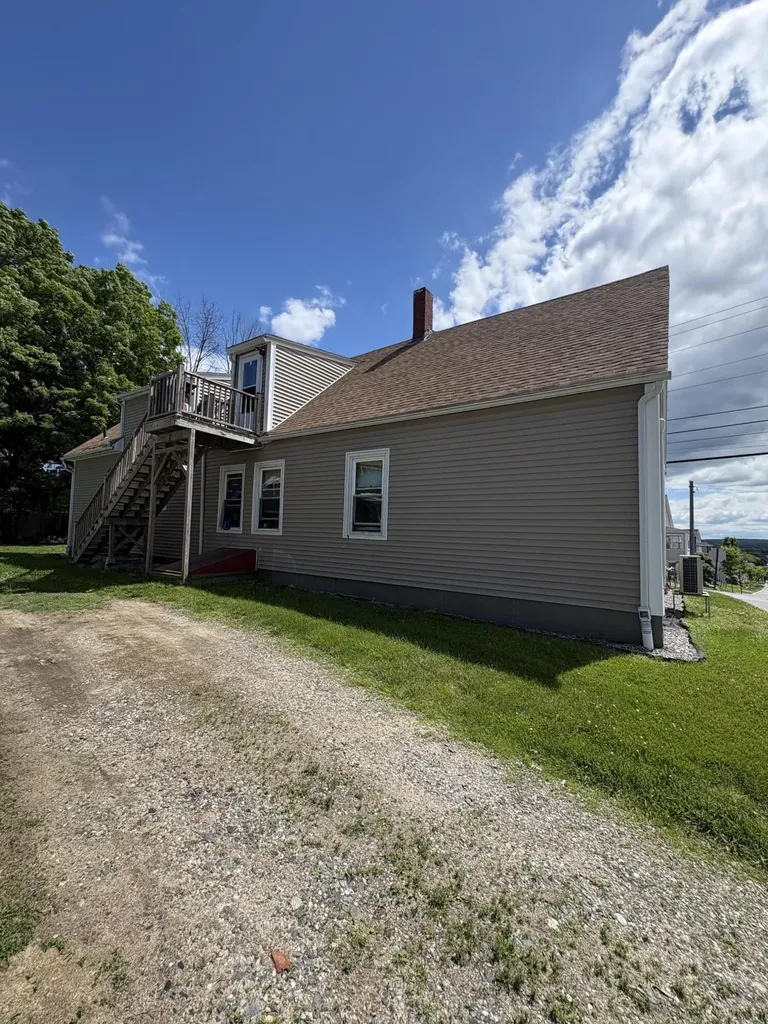 42 Pleasant Street Lewiston ME 04240