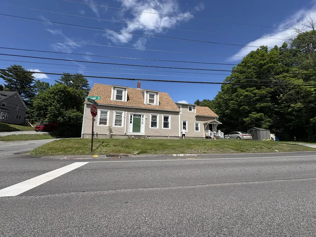 42 Pleasant Street Lewiston ME 04240