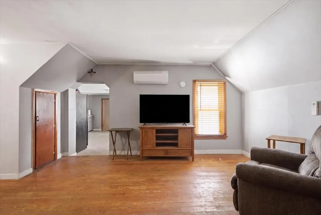 42 Pleasant Street Lewiston ME 04240