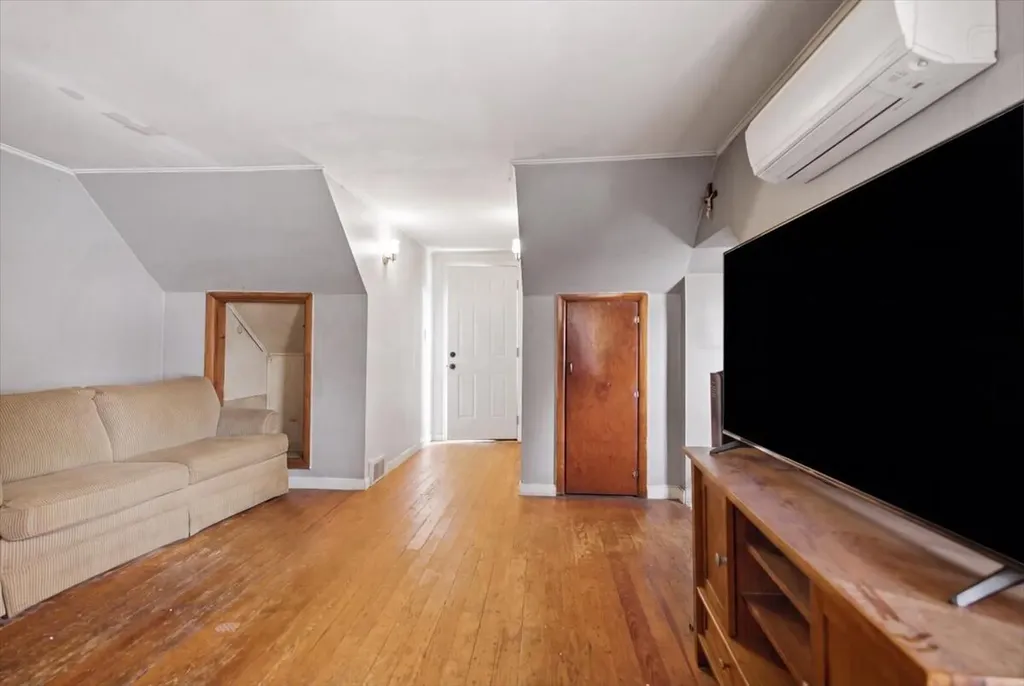 42 Pleasant Street Lewiston ME 04240