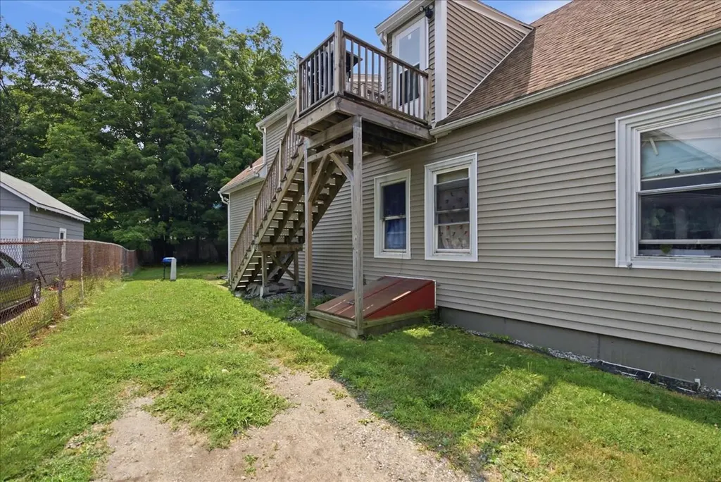 42 Pleasant Street Lewiston ME 04240