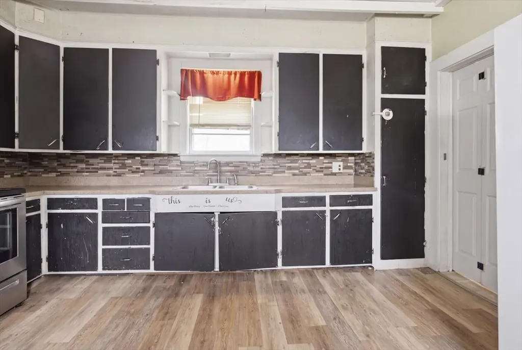 42 Pleasant Street Lewiston ME 04240