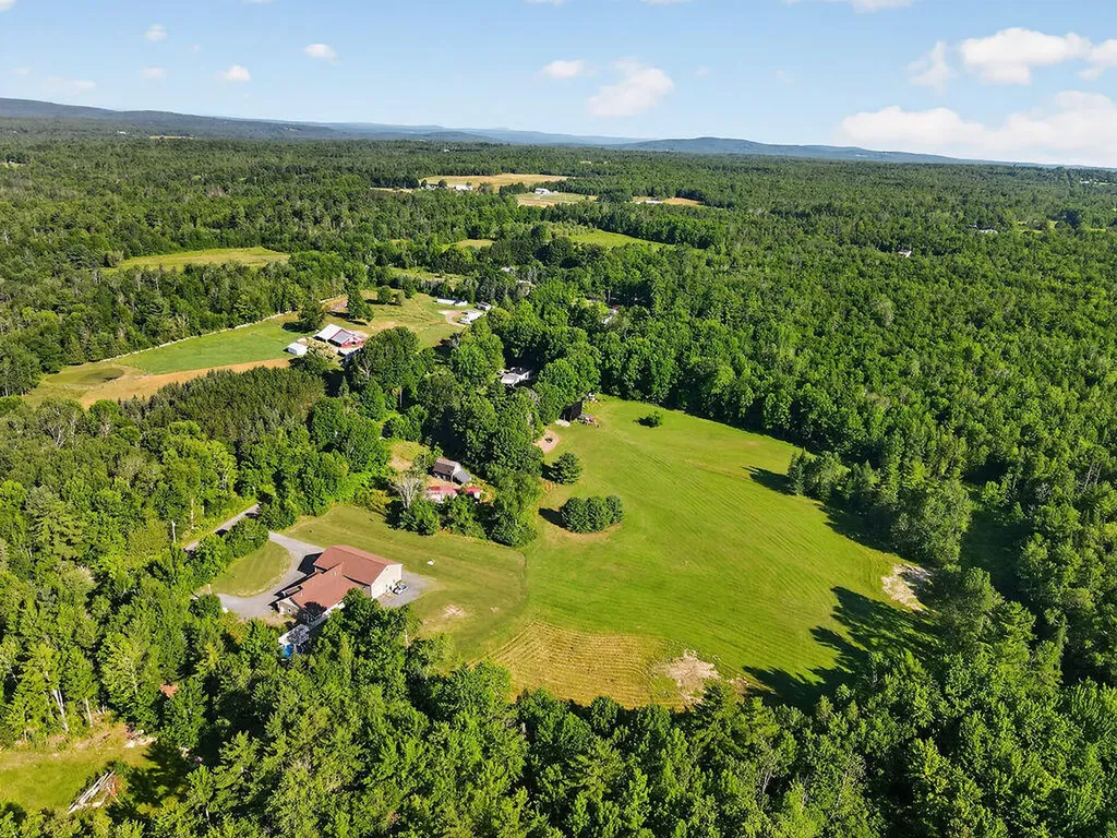 146 Madawaska Road Palmyra ME 04965