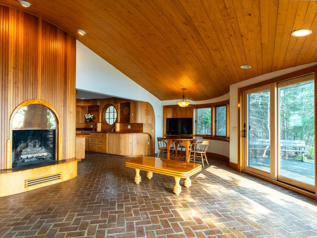 31 Windstar Lane Bar Harbor ME 04609
