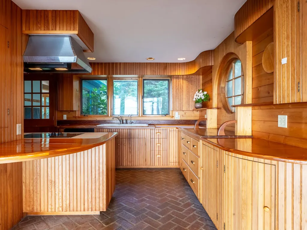 31 Windstar Lane Bar Harbor ME 04609