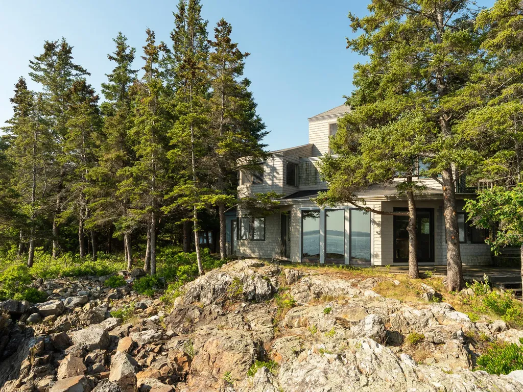 31 Windstar Lane Bar Harbor ME 04609