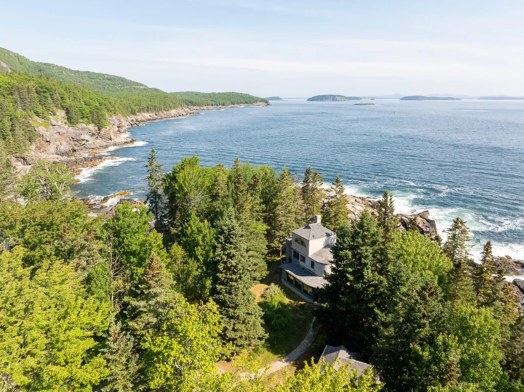 31 Windstar Lane Bar Harbor ME 04609