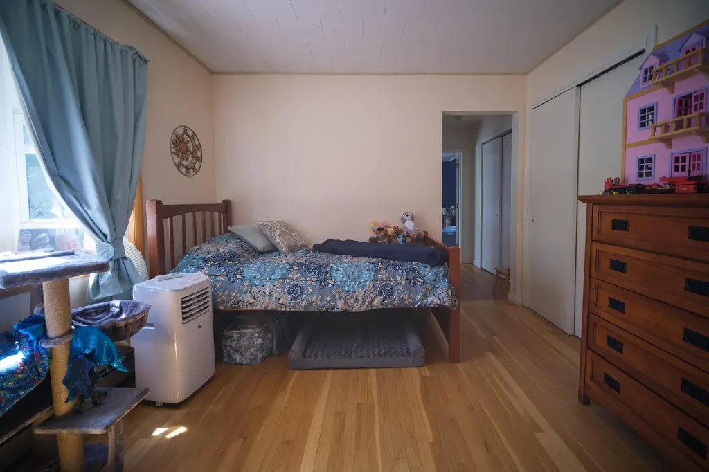 48 Bradley Street Dixfield ME 04224