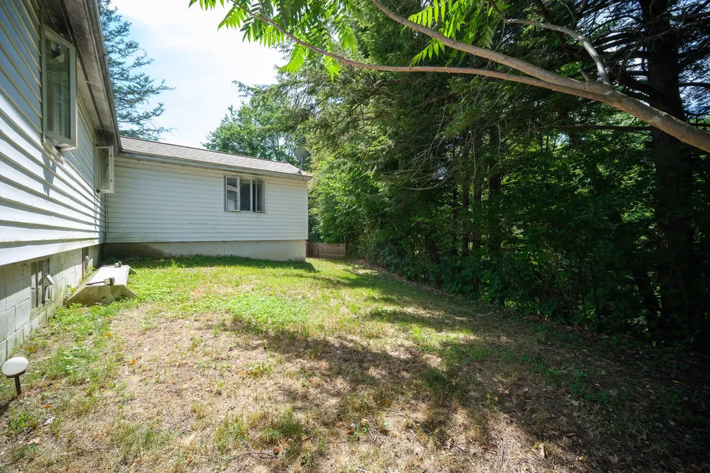 48 Bradley Street Dixfield ME 04224