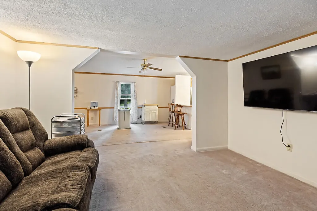 275 Langdon Road Richmond ME 04357