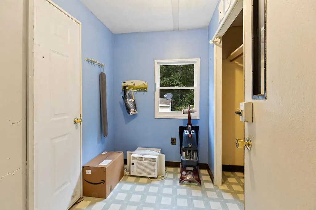 275 Langdon Road Richmond ME 04357