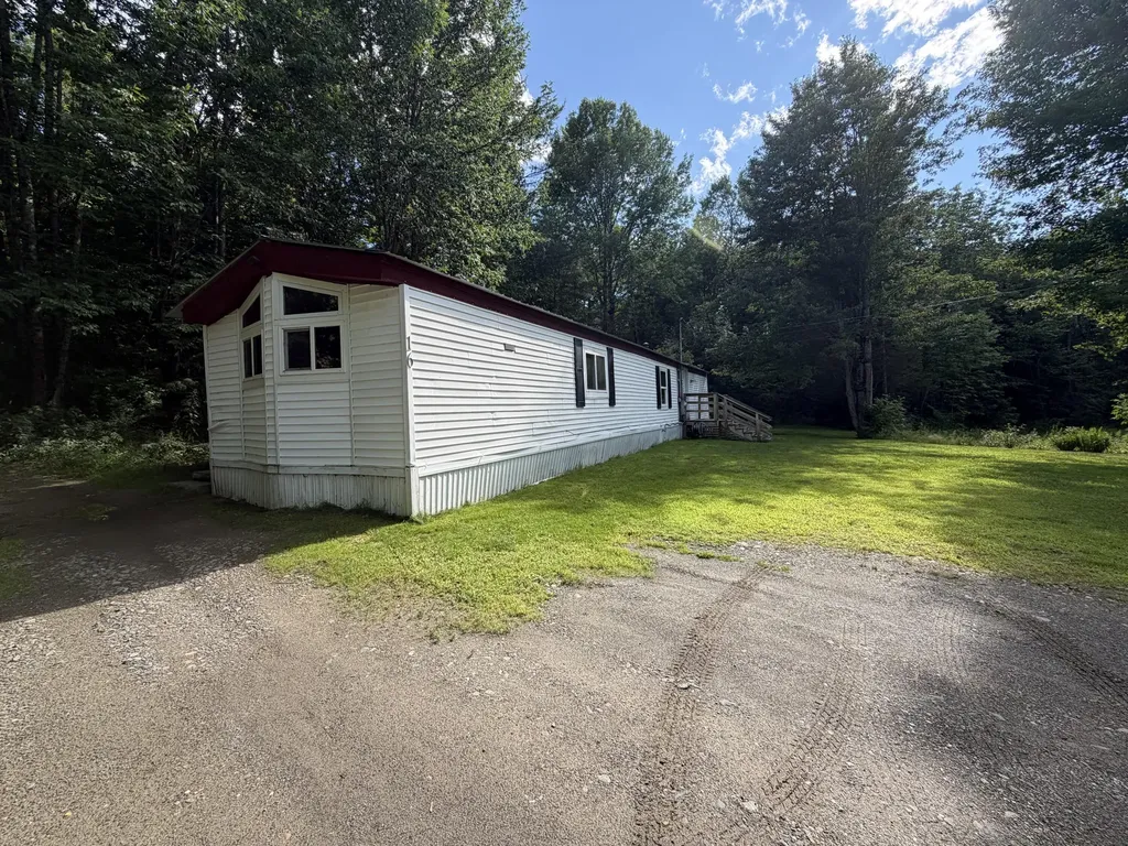 16 Craig Lane Sangerville ME 04479