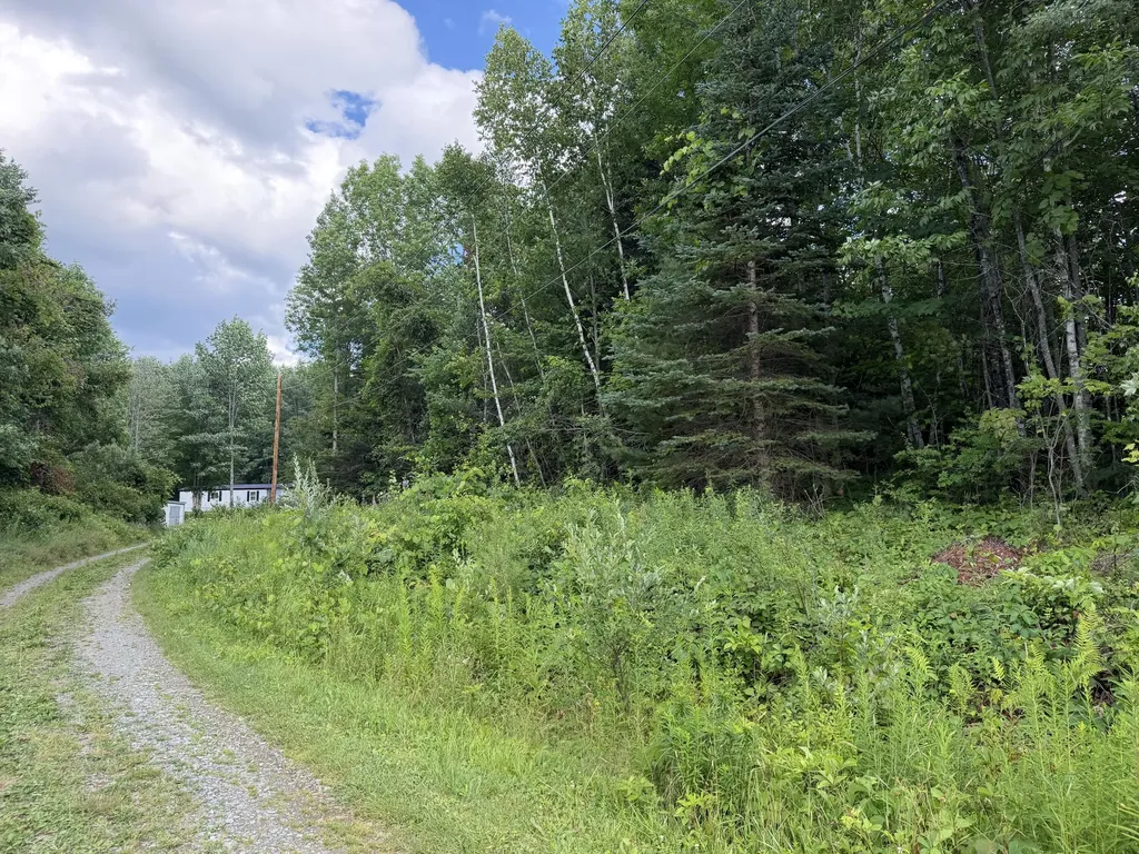 16 Craig Lane Sangerville ME 04479