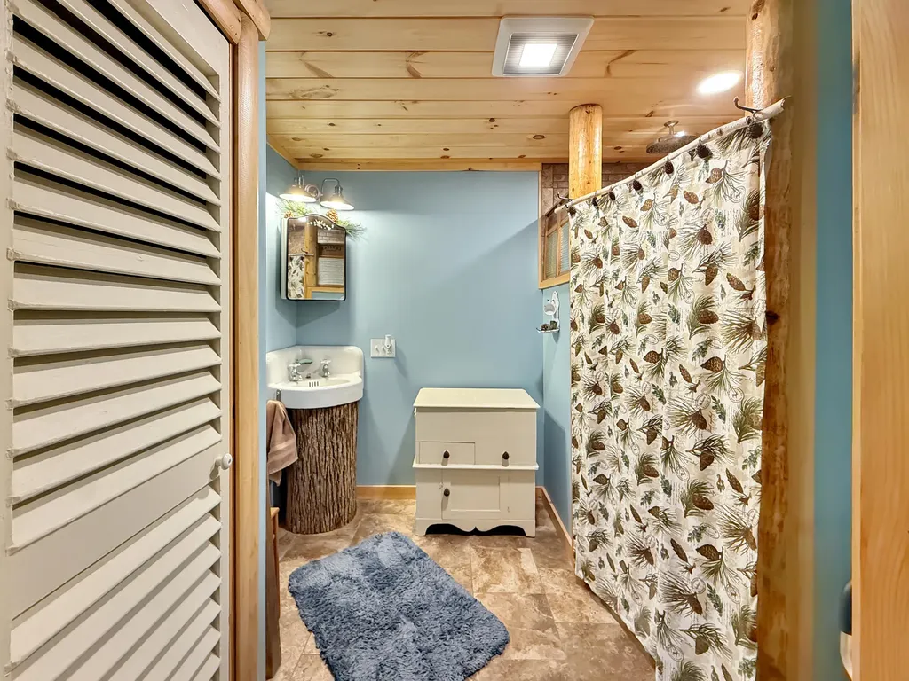424 Jackson Brook Lane Monson ME 04464