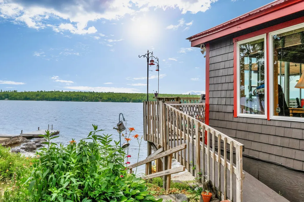 293 Scotts Neck Way Ellsworth ME 04605
