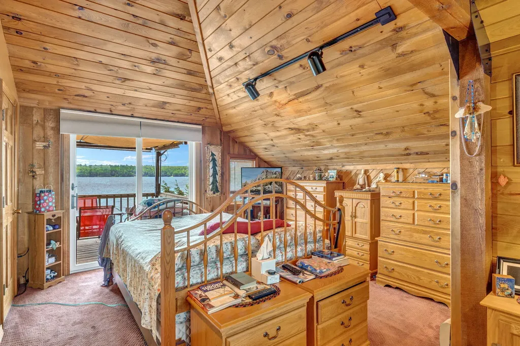 293 Scotts Neck Way Ellsworth ME 04605