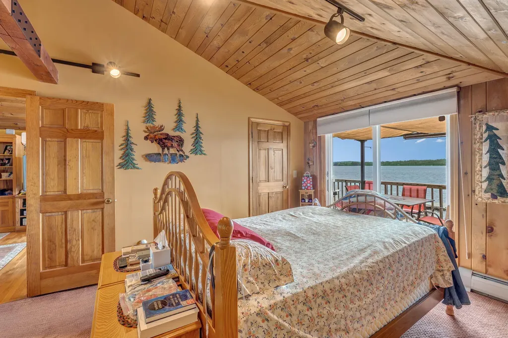293 Scotts Neck Way Ellsworth ME 04605