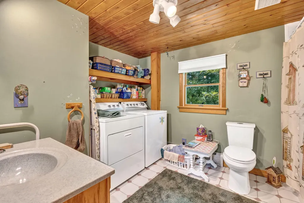 293 Scotts Neck Way Ellsworth ME 04605