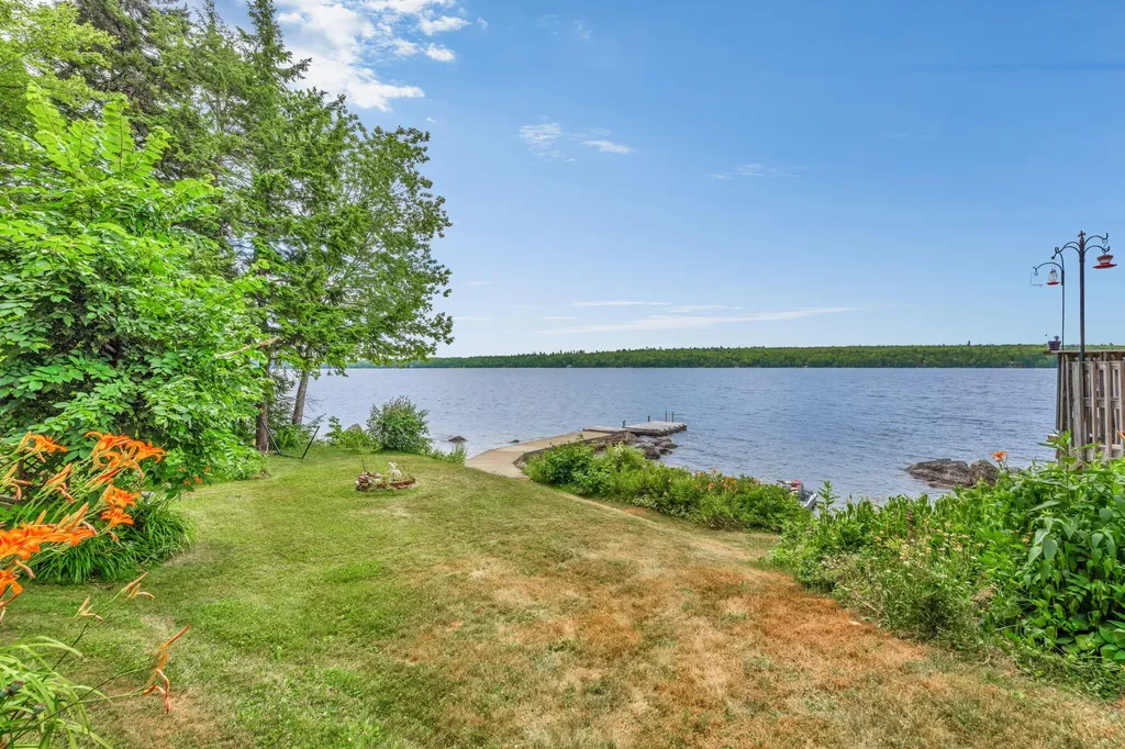 293 Scotts Neck Way Ellsworth ME 04605
