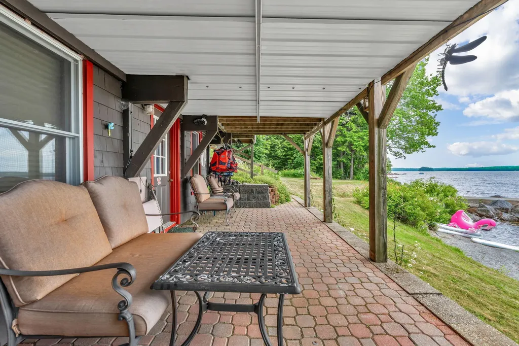 293 Scotts Neck Way Ellsworth ME 04605