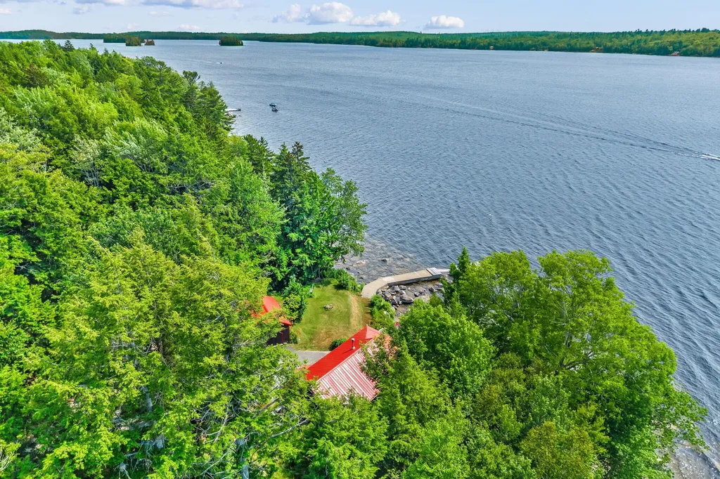 293 Scotts Neck Way Ellsworth ME 04605