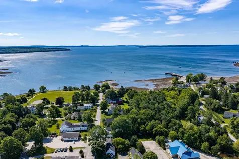 25 And 27 E Main Street Searsport ME 04974