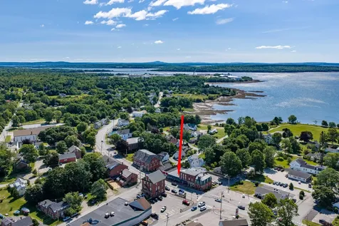 25 And 27 E Main Street Searsport ME 04974