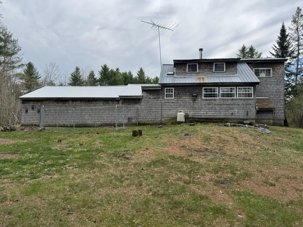 7 Howard Siding Lane Abbot ME 04406