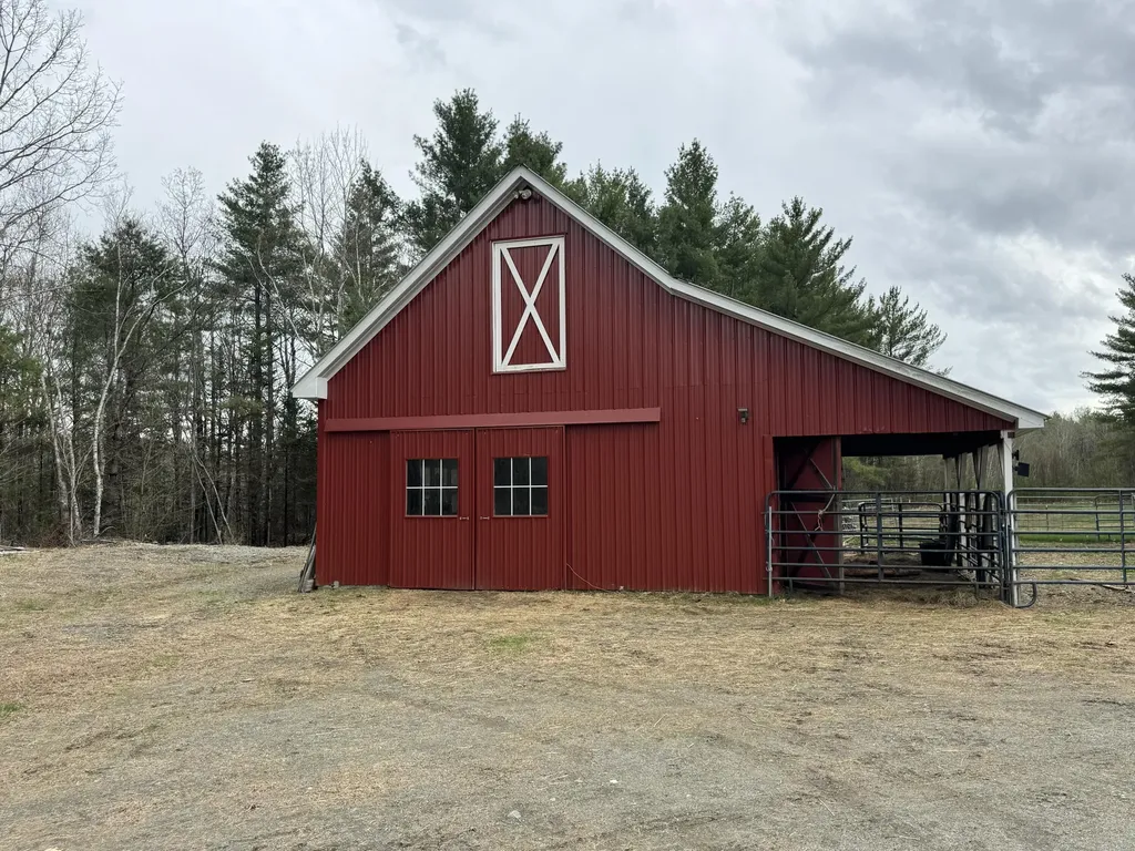 7 Howard Siding Lane Abbot ME 04406