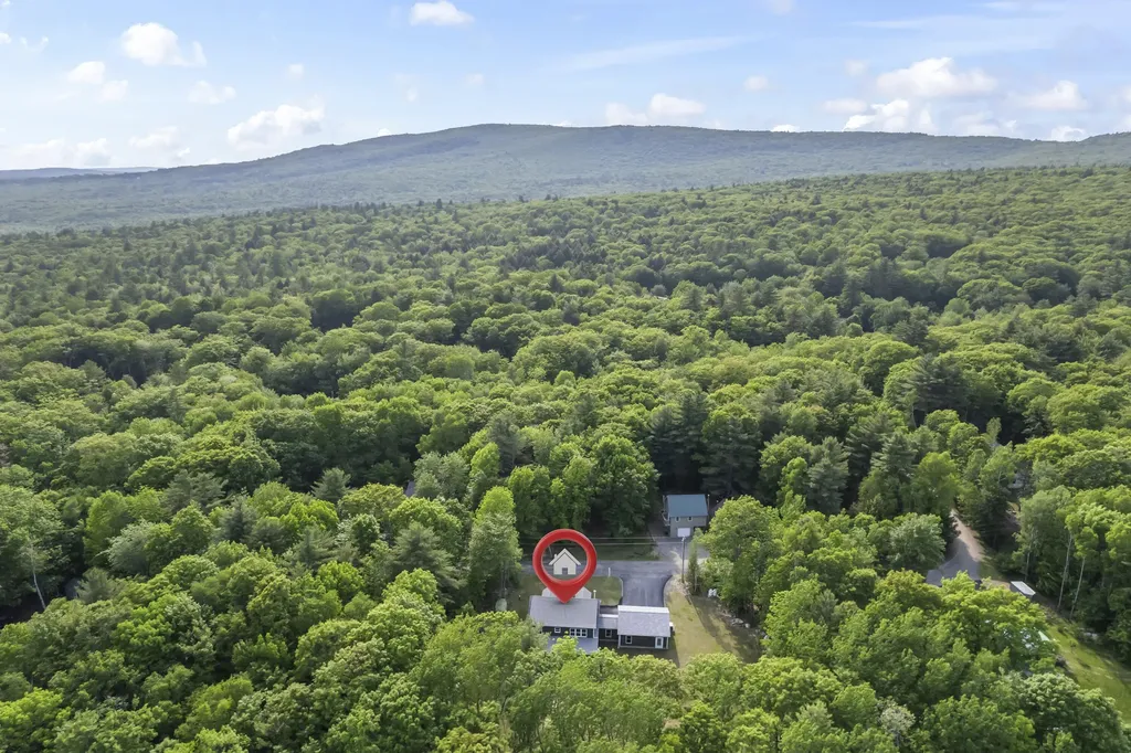 52 Birch Estates Rome ME 04963