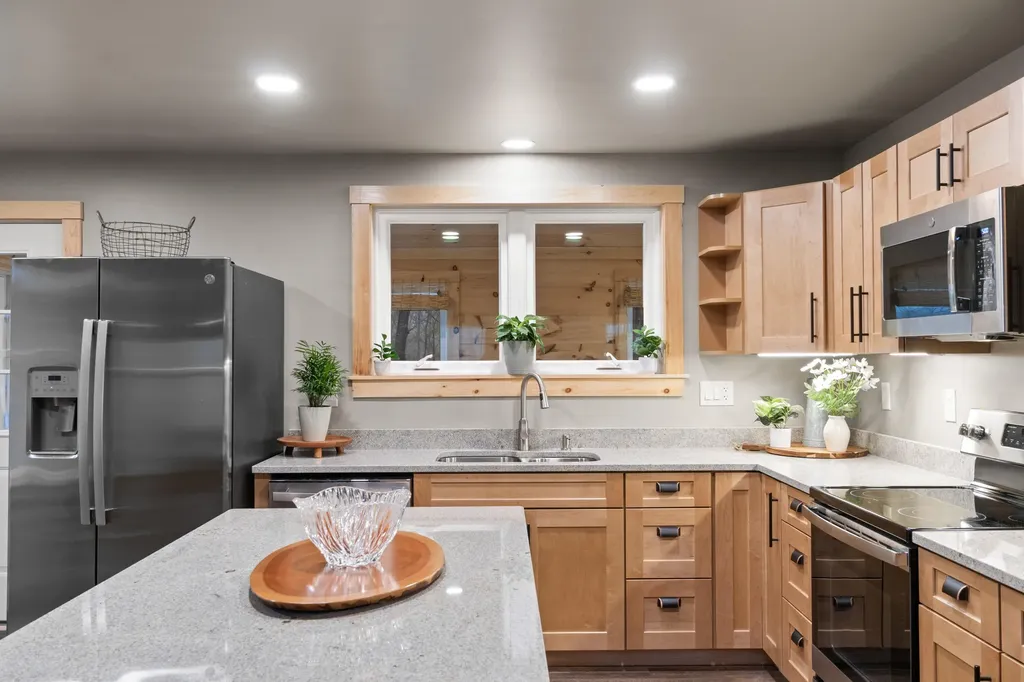52 Birch Estates Rome ME 04963