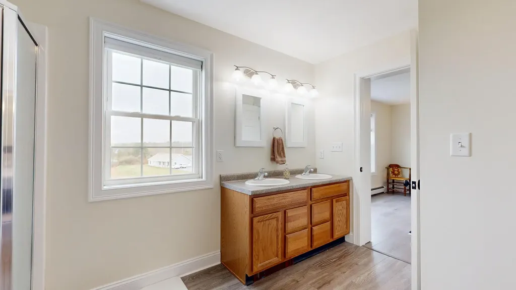 48 Lubear Way Auburn ME 04210