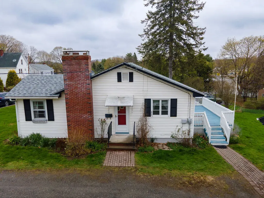 25 Allen Road Brewer ME 04412
