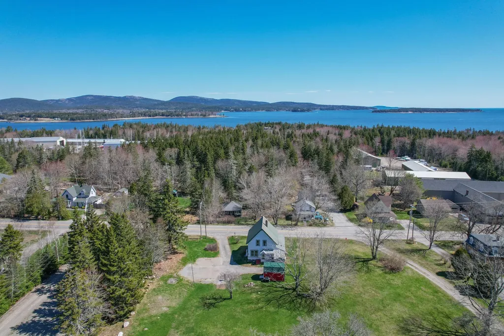 252 Seawall Road Southwest Harbor ME 04679