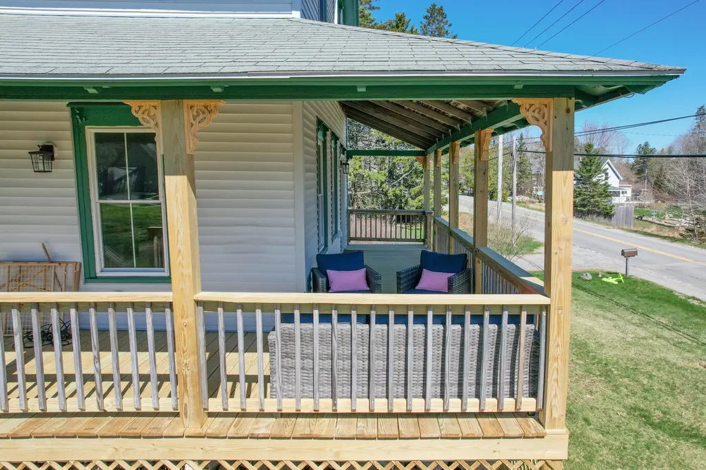 252 Seawall Road Southwest Harbor ME 04679