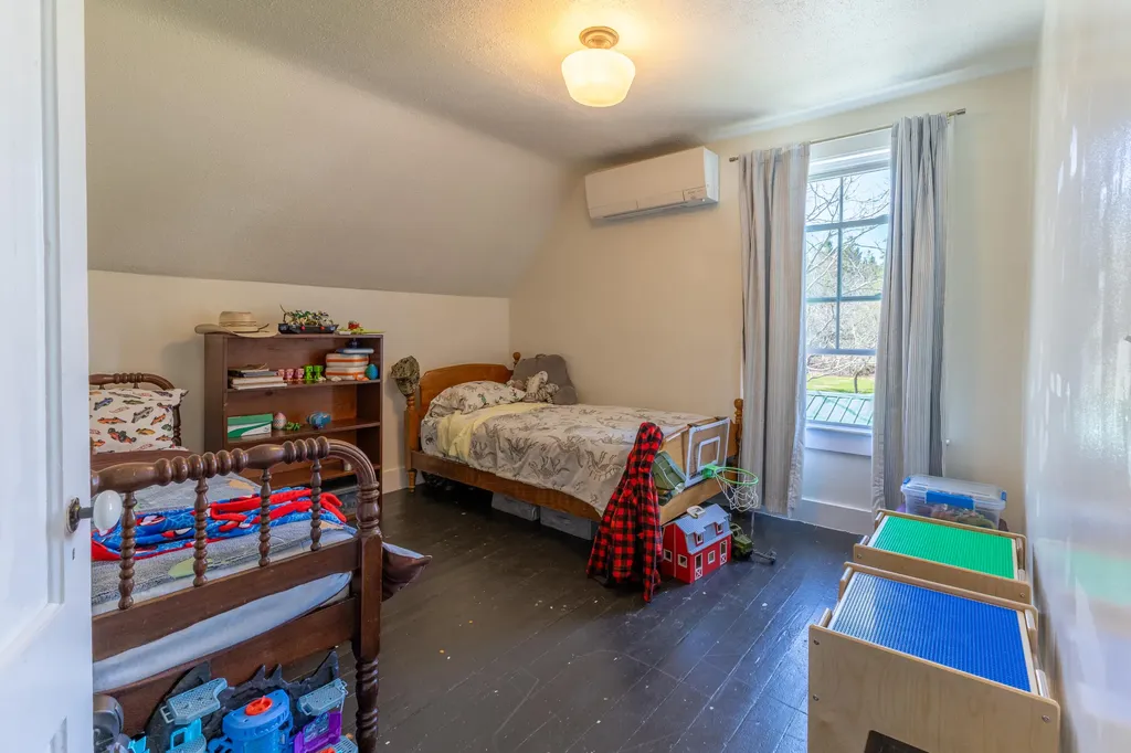 252 Seawall Road Southwest Harbor ME 04679