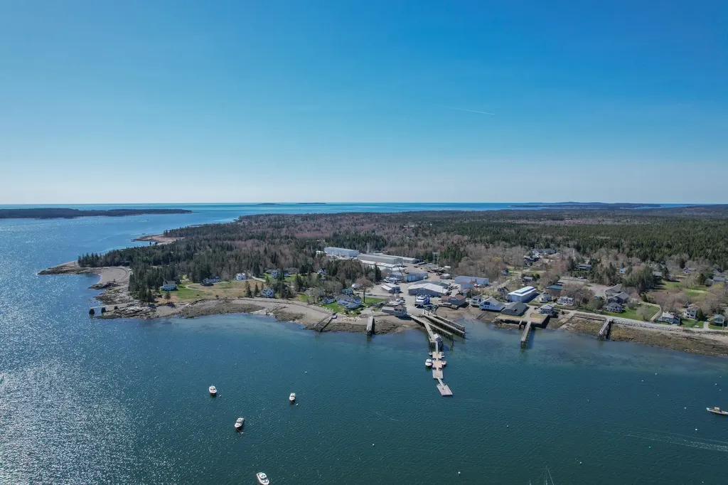 252 Seawall Road Southwest Harbor ME 04679