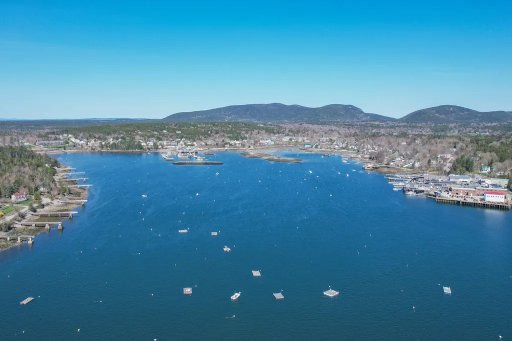 252 Seawall Road Southwest Harbor ME 04679