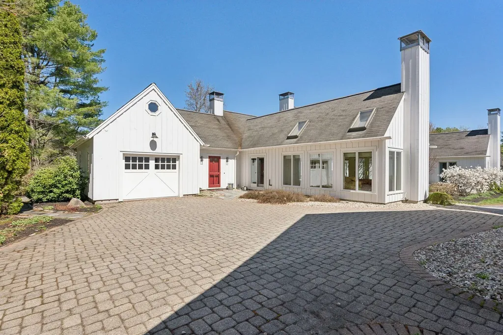 238 Hallowell Road Pownal ME 04069