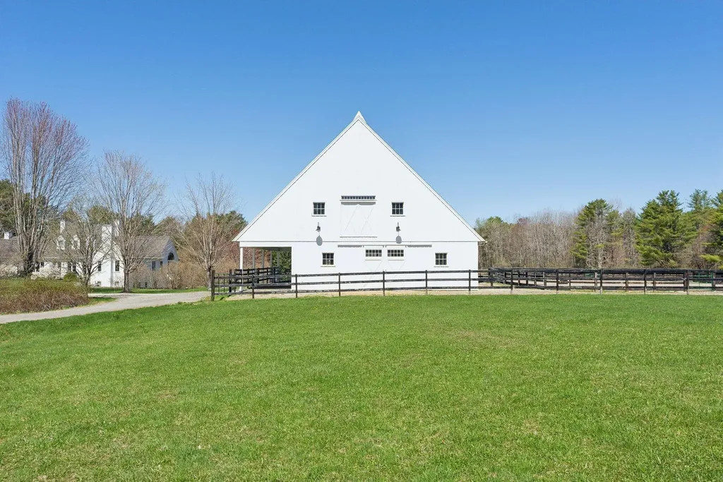 238 Hallowell Road Pownal ME 04069