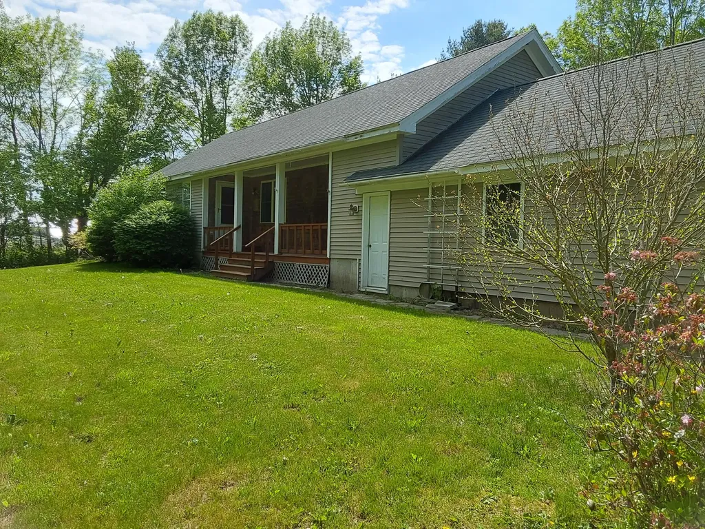 76 West Washington Road Washington ME 04574