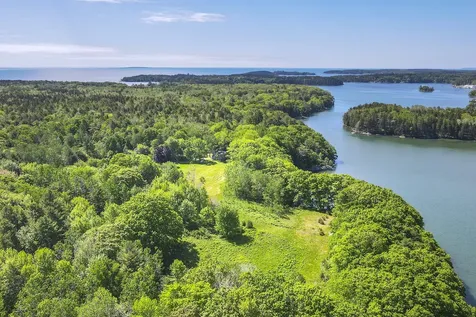 69 Hamalainen Road Saint George ME 04859