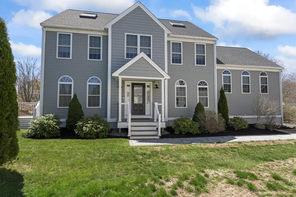 36 Fort Hill Avenue Extension York ME 03909