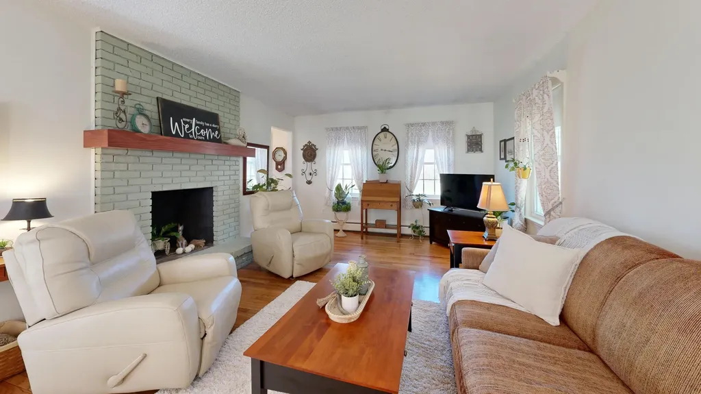 77 Pinewoods Road Lewiston ME 04240