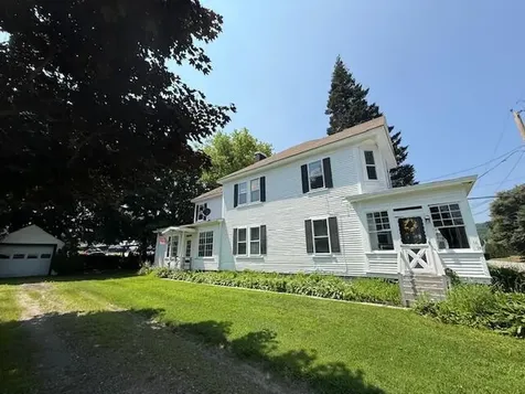14 Central Street Winthrop ME 04364