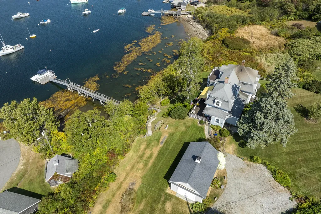 12 Steamboat Wharf Lane Harpswell ME 04079