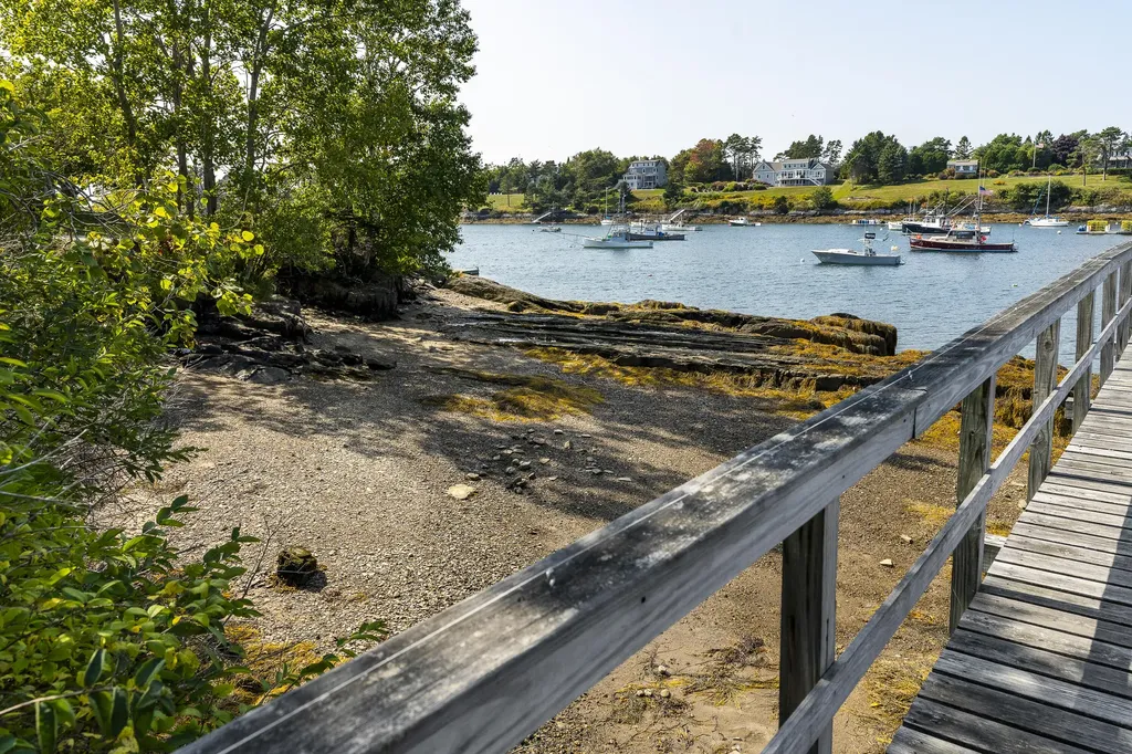 12 Steamboat Wharf Lane Harpswell ME 04079