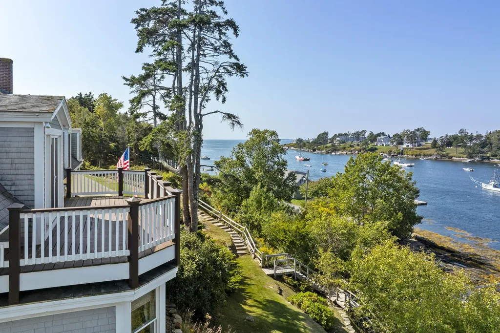 12 Steamboat Wharf Lane Harpswell ME 04079
