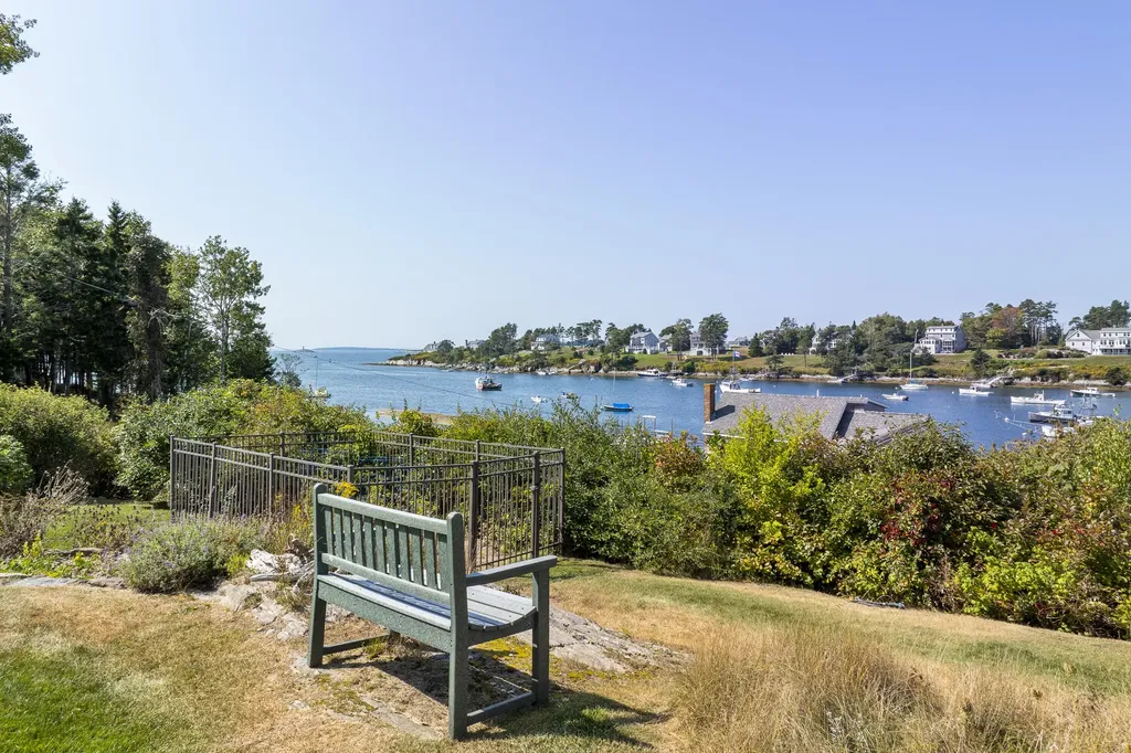 12 Steamboat Wharf Lane Harpswell ME 04079